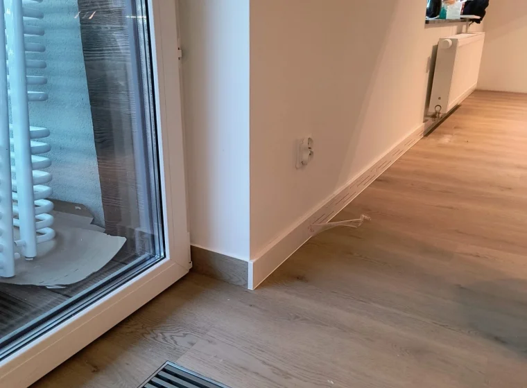 Panele winylowe LVT w pokoju