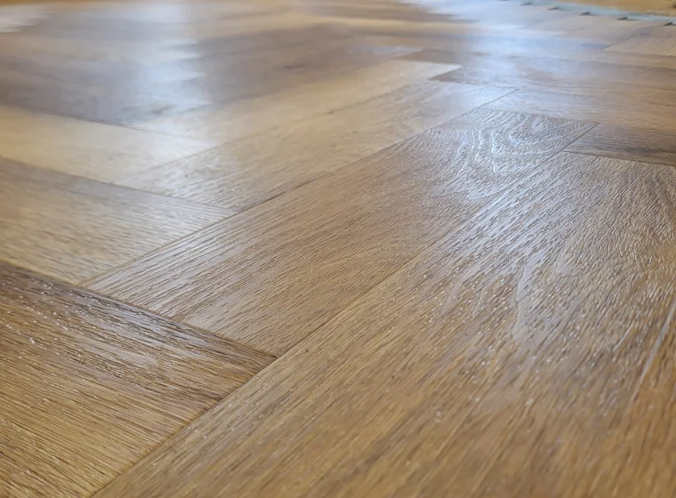 Montaż paneli LVT – Ambasada Włoch | Wykładziny Warszawa