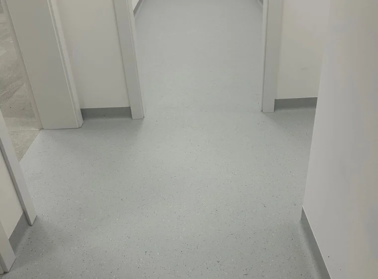 Apteka - Wykładzina Gerflor Mipolam Planet 80m² | Realizacja