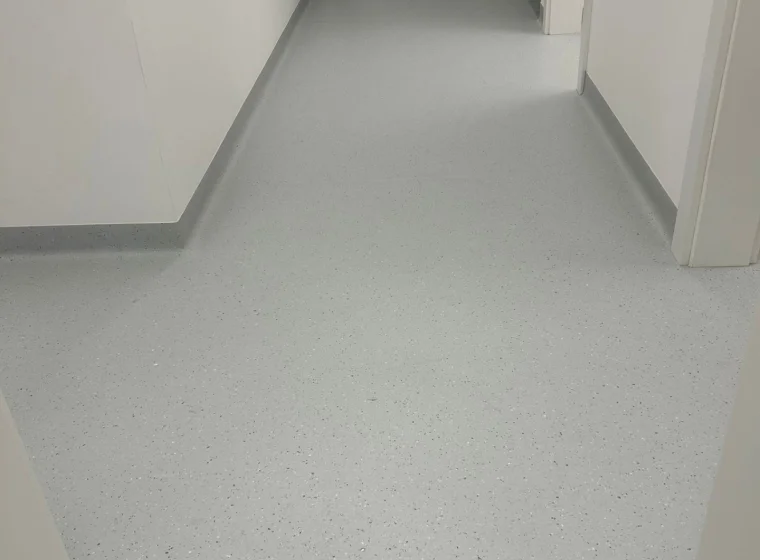 Apteka - Wykładzina Gerflor Mipolam Planet 80m² | Realizacja