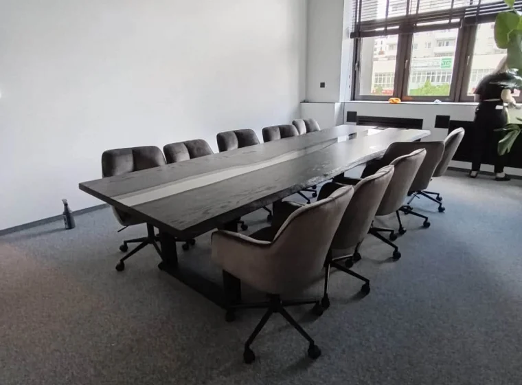 Biurowiec w samym centrum Warszawy — ponad 500 m² za nami