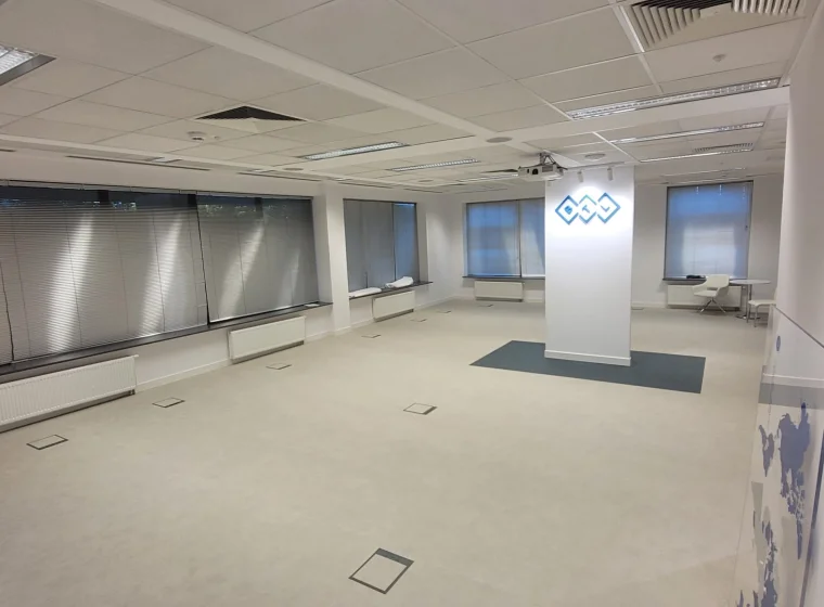 Montaż wykładzin Tarkett w biurze BTL - realizacja |Warszawa