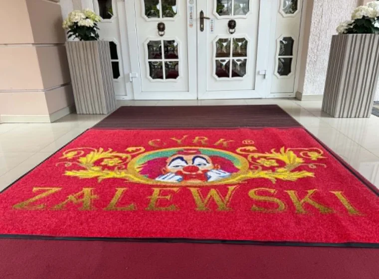 Wycieraczka z logo dla Cyrku Zalewski