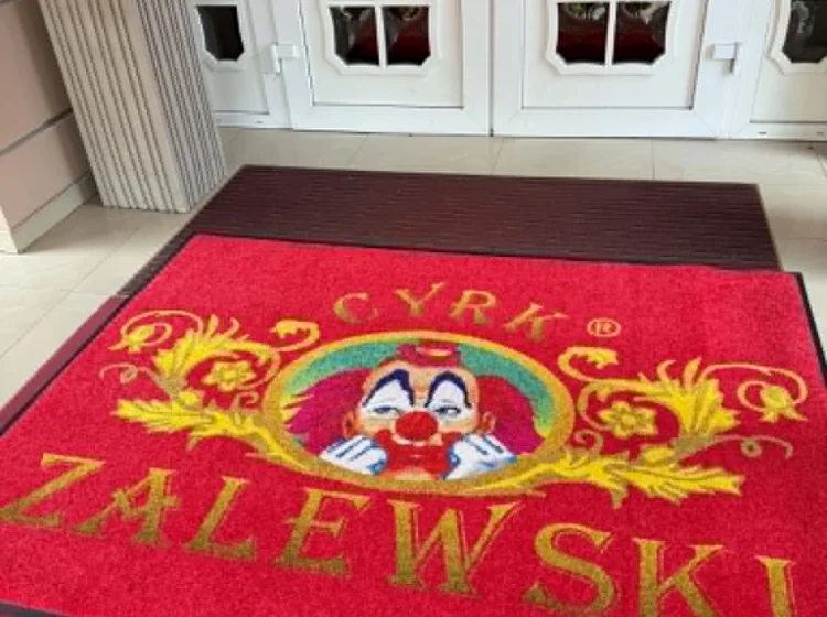 Wycieraczka z logo dla Cyrku Zalewski