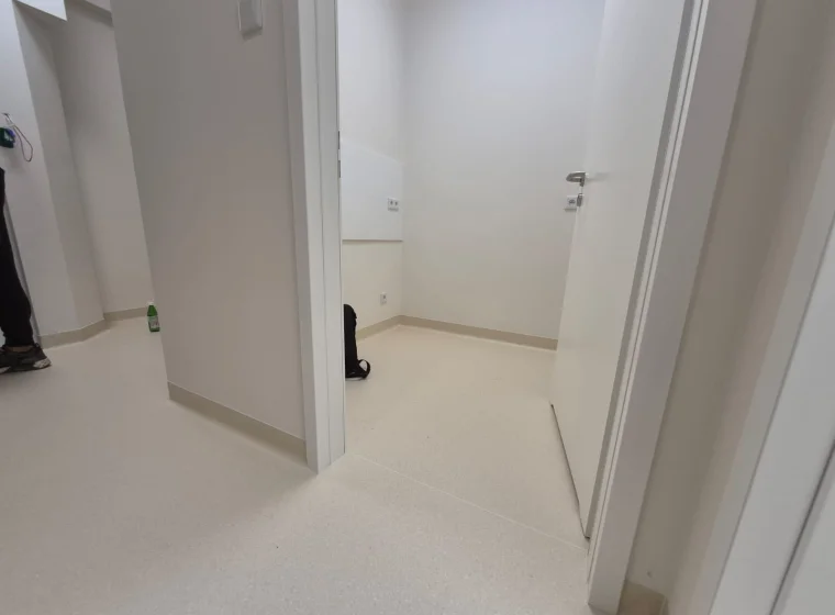 Montaż wykładzin w Centrum Medycznym | Warszawa | Realizacja