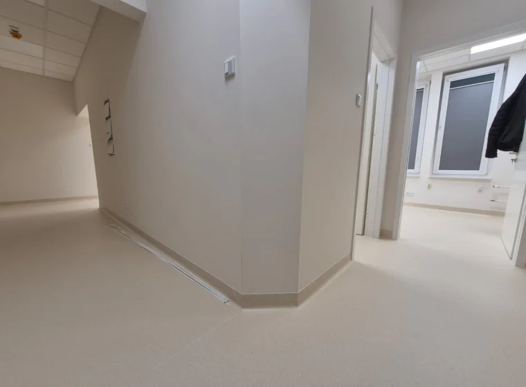 Montaż wykładzin w Centrum Medycznym | Warszawa | Realizacja