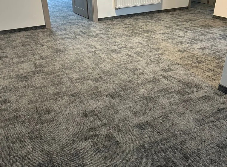 Płytki dywanowe w hotelu