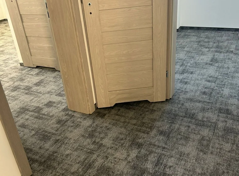 Płytki dywanowe w hotelu