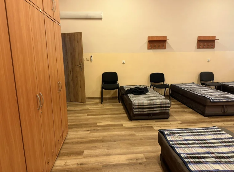 Montaż paneli winylowych w JRG Państwowej Straży Pożarnej