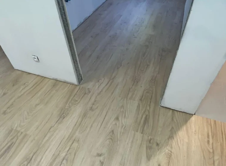 Oddział PGE - Panele LVT Forbo i Wykładziny IVC | Portfolio