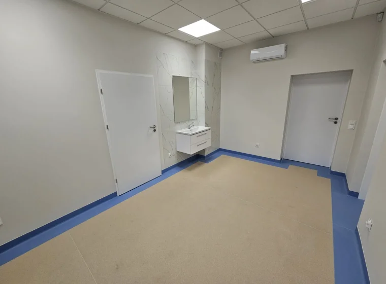 Montaż wykładziny Gerflor Tarasafe w przychodni - 300m² - Wykładziny Warszawa