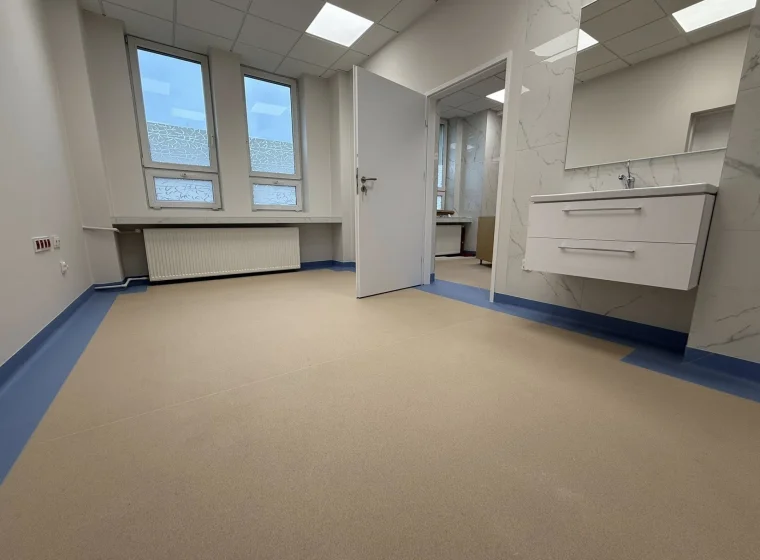 Montaż wykładziny Gerflor Tarasafe w przychodni - 300m² - Wykładziny Warszawa