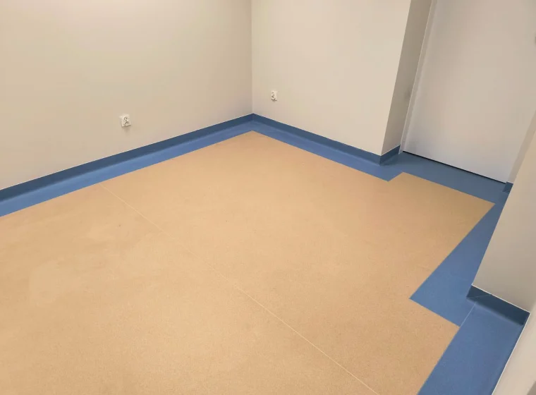 Montaż wykładziny Gerflor Tarasafe w przychodni - 300m² - Wykładziny Warszawa
