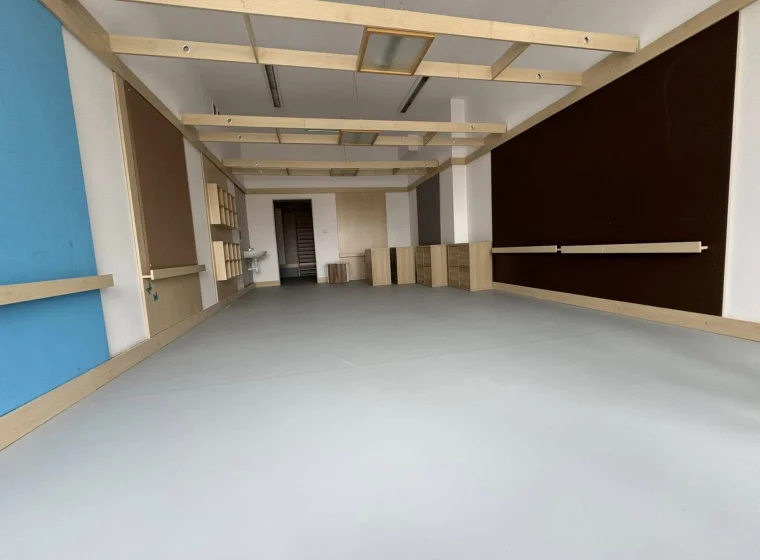 Kompleksowa realizacja podłóg w przestrzeni edukacyjnej - Szkoła Podstawowa w Mławie