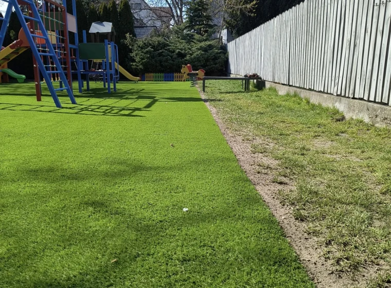 Sztuczna trawa – idealne rozwiązanie na place zabaw