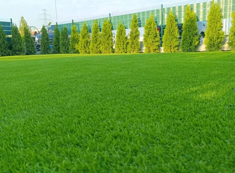 Sztuczna trawa na placu zabaw 200 m² | Warszawa – realizacja