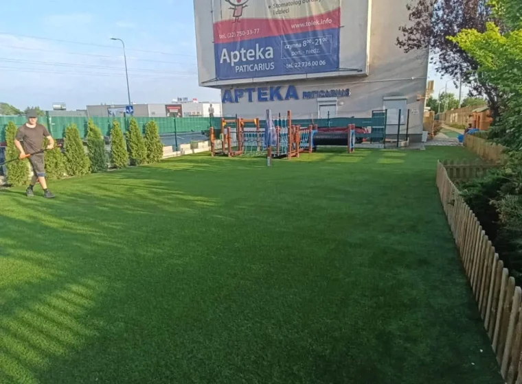 Sztuczna trawa na placu zabaw 200 m² | Warszawa – realizacja