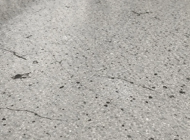 Reklamacja wykładziny obiektowej – kiedy producent uzna Twoje roszczenie, a kiedy je odrzuci?